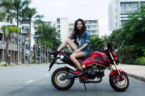 MSX 125 do phong cach Marvel doc dao cua nu 9X Sai Gon hinh anh