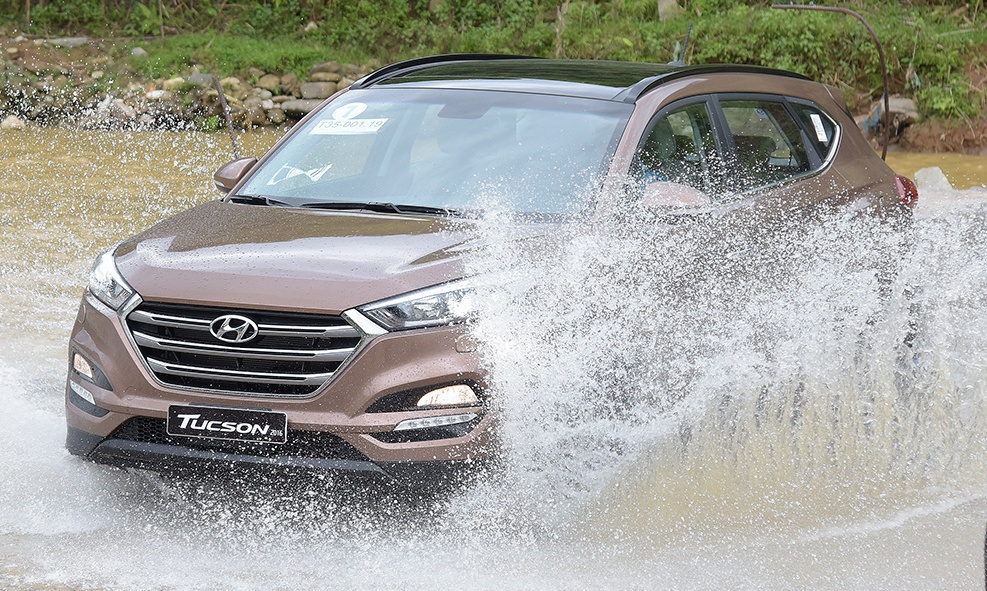 Chay thu Hyundai Tucson 2016: Them cam giac lai the thao hinh anh