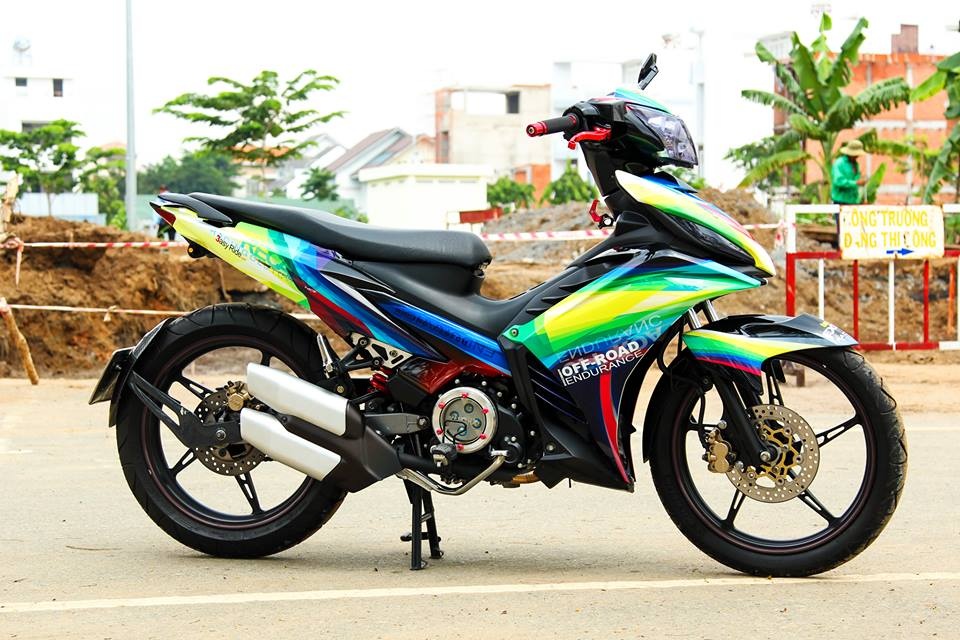 Exciter 135 do dan ao phong cach sieu xe Lamborghini hinh anh