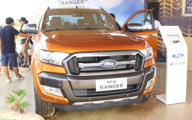 Ford Ranger dan dau phan khuc xe ban tai tai VN hinh anh