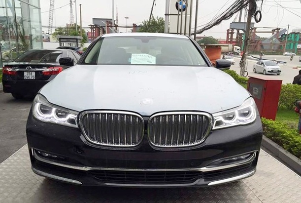 7 cong nghe moi tren BMW 7-Series 2016 sap ban o VN hinh anh