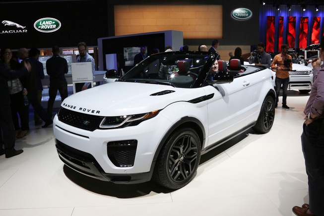 Chi tiet Range Rover Evoque mui tran vua ra mat o My hinh anh