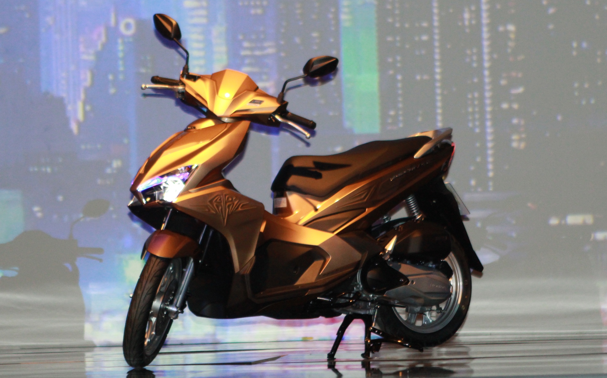 Honda Air Blade 125 ban nang cap ra mat, gia khong doi hinh anh