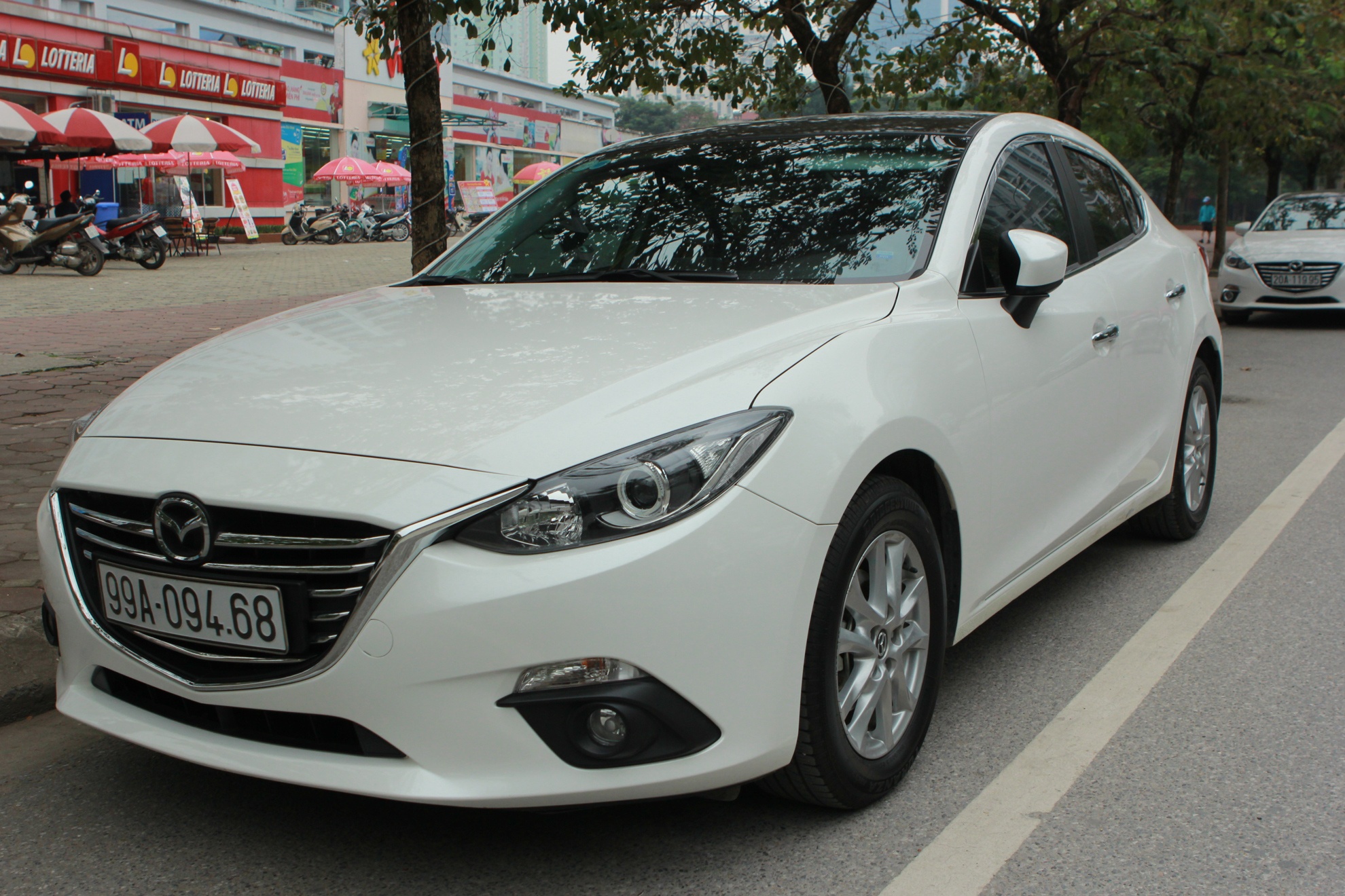Chu xe Mazda 3 loi khieu nai len Bo Cong Thuong hinh anh