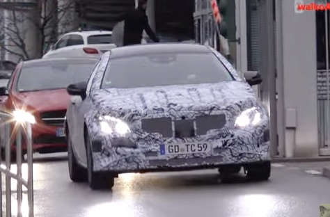 Mercedes E-Class Coupe 2017 xuat hien tren duong thu hinh anh