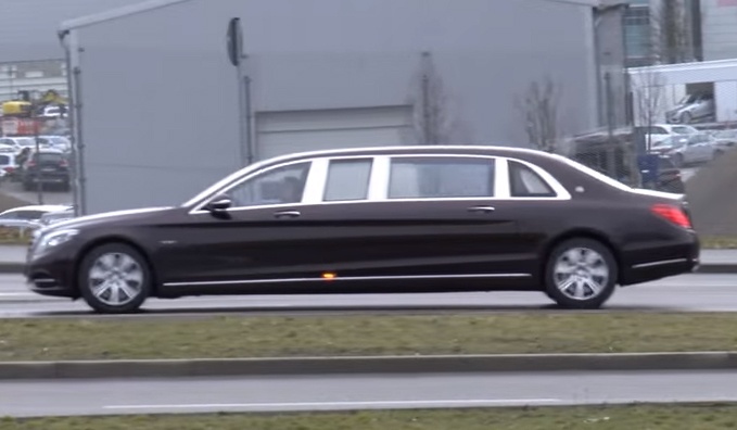 Mercedes-Maybach S600 Pullman lo dien o Duc hinh anh