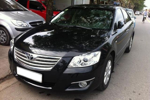 Thue Camry tu lai dip Tet, dat coc mot ty dong hinh anh