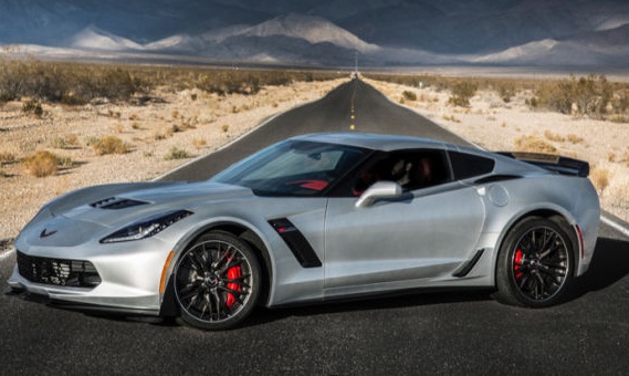 Chevrolet Corvette chay dien lap ky luc toc do 300 km/h hinh anh