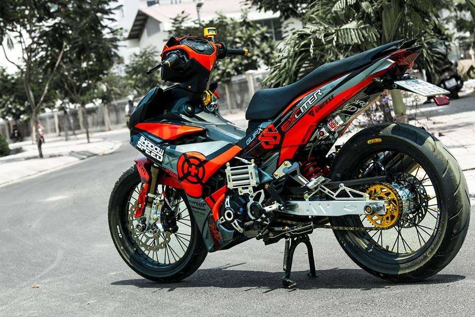 Exciter 150 son tem dau,  Exciter 150 len do choi hang hieu,  Exciter 150 do khung anh 5