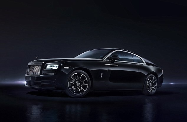Siêu xe Anh quốc,  xe siêu sang,  xe thể thao,  Aston Martin DB11 trình làng,  Jaguar F-TYPE SVR ra mắt ảnh 2 Sieu xe Anh quoc,  xe sieu sang,  xe the thao,  Aston Martin DB11 trinh lang,  Jaguar F-TYPE SVR ra mat anh 2