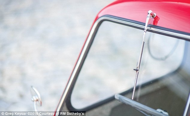 Oto 3 banh nho nhat the gioi anh 4