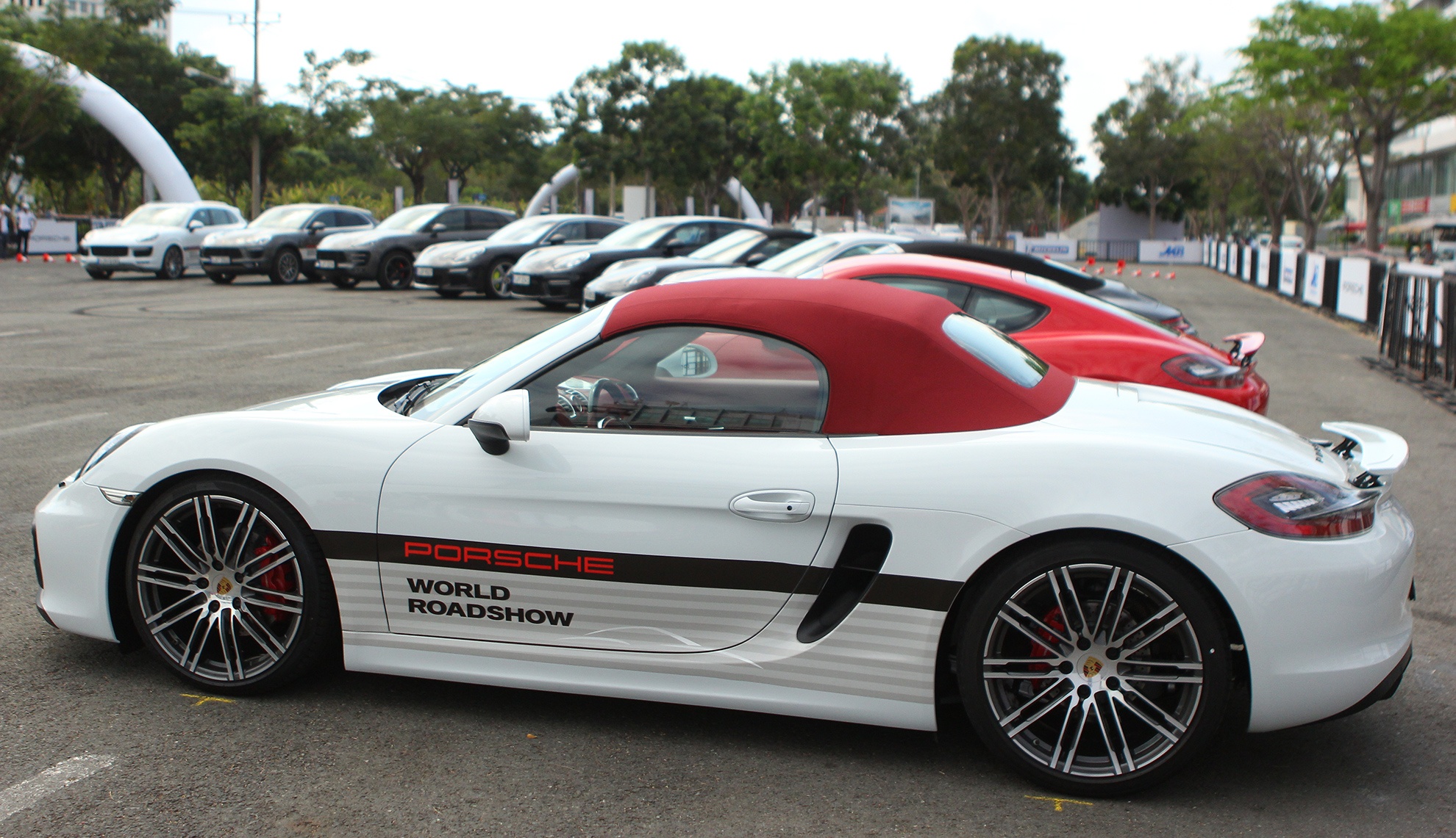 Dan xe the thao Porsche anh 1