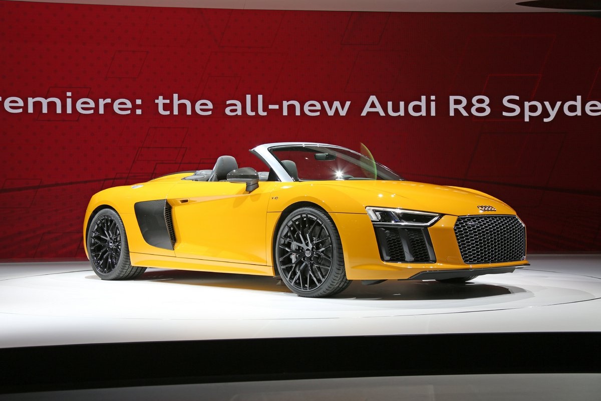 Audi R8 Spyder V10 2017 ra mắt ảnh 5 Audi R8 Spyder V10 2017 ra mat anh 5