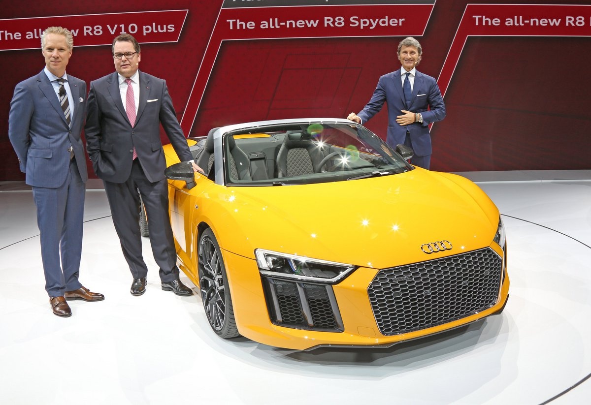 Audi R8 Spyder V10 2017 ra mắt ảnh 7 Audi R8 Spyder V10 2017 ra mat anh 7