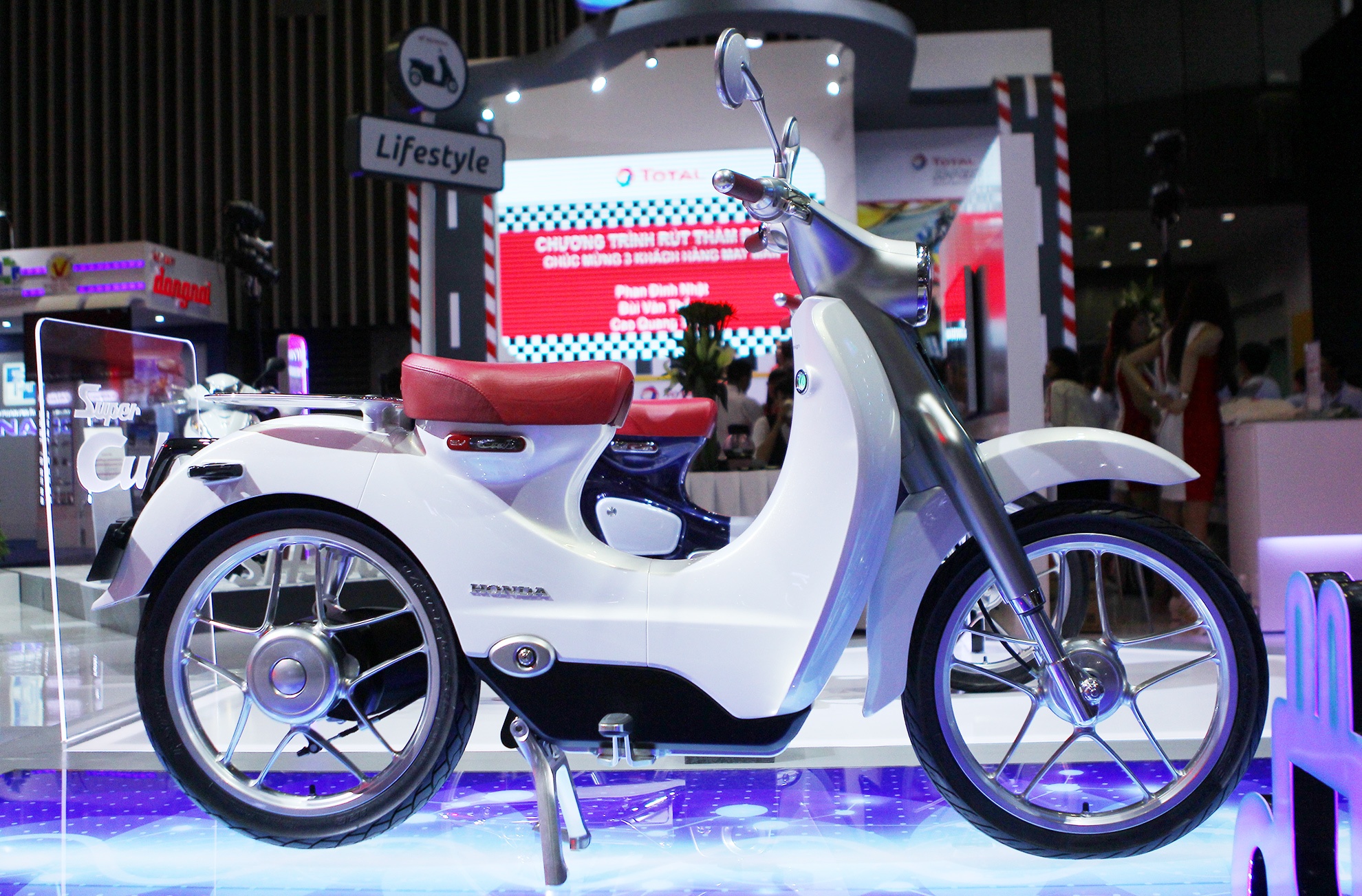 Xe ý tưởng Honda EV Cub ở Việt Nam ảnh 1 Xe y tuong Honda EV Cub o Viet Nam anh 1