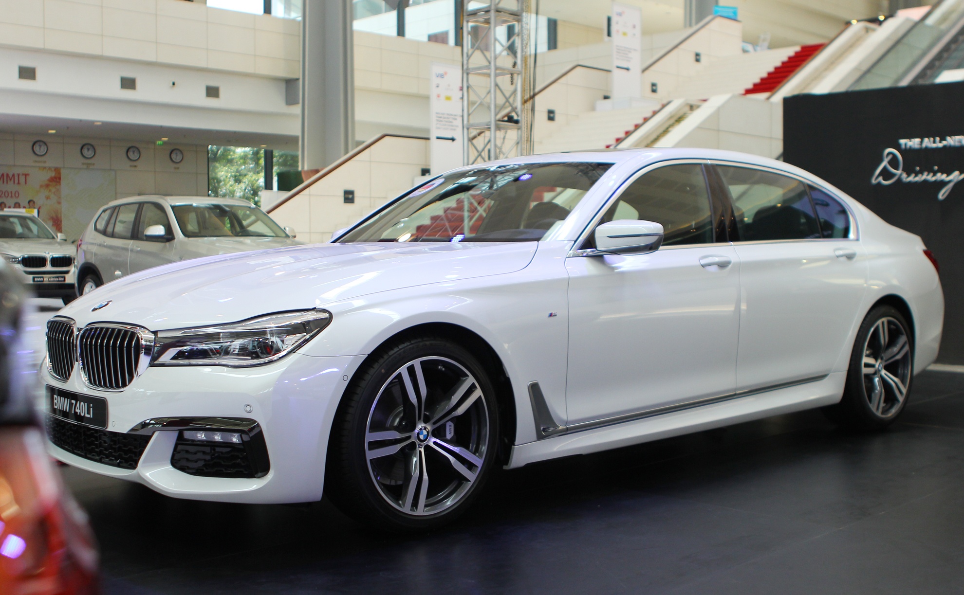 Xe sang BMW o Viet Nam anh 6