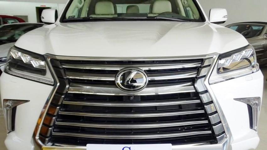 Lexus LX 570 mui tran rao ban o Dubai hinh anh