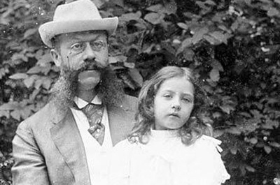 Mercedes - hang xe mang ten mot phu nu hinh anh