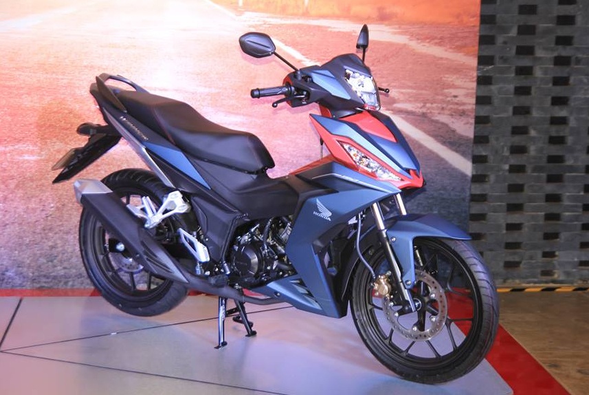 Khach hang lo ngai Honda Winner 150 bi lam gia hinh anh