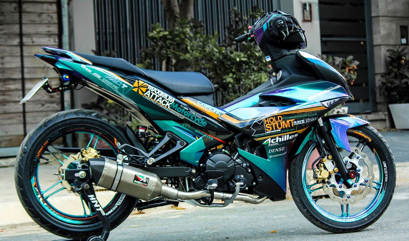 Exciter 150 mau doc cua biker Tien Giang hinh anh