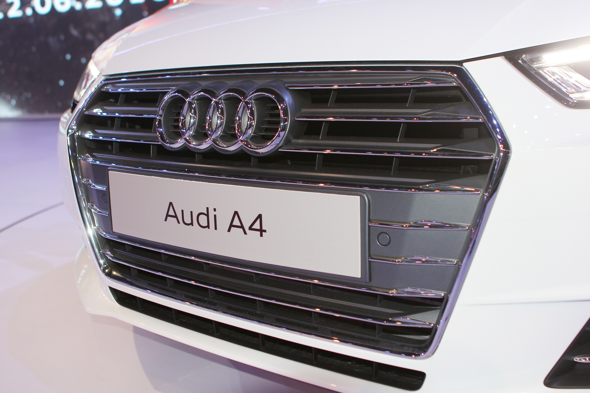 Chi tiet Audi A4 2016 vua ra mat o Viet Nam anh 2