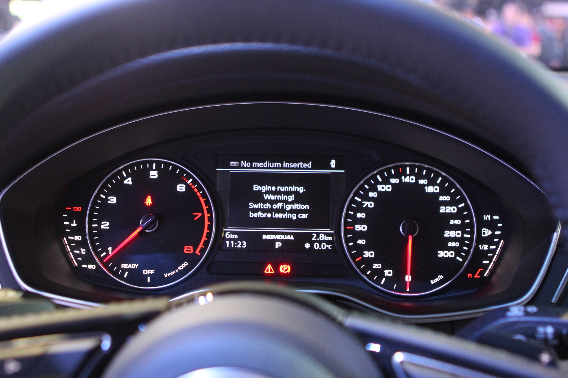 Chi tiet Audi A4 2016 vua ra mat o Viet Nam anh 8