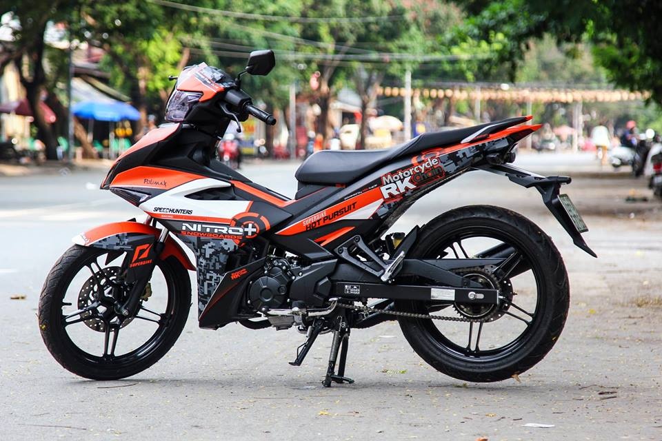 Exciter 150 son tem dau dan ao anh 1