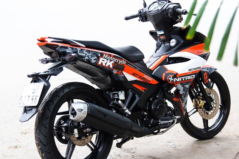 Exciter 150 son tem dau dan ao anh 5