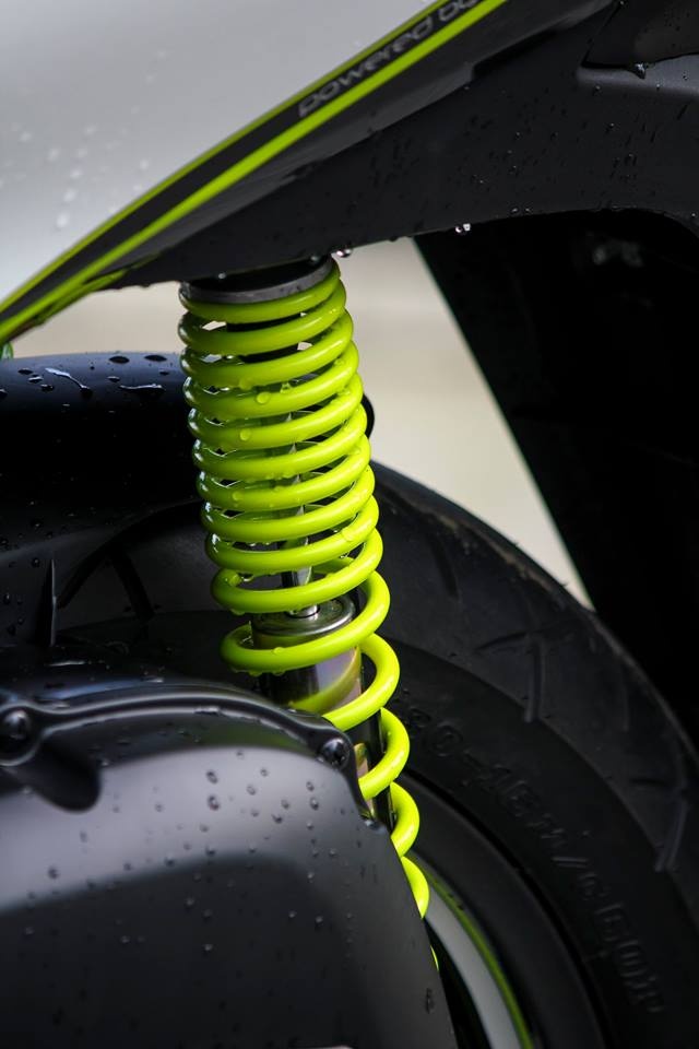 Honda SH son phoi mau o Sai Gon anh 5