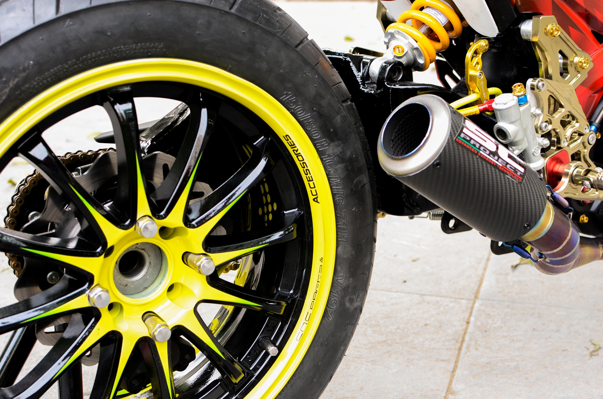 Exciter 150 do do choi o Ha Noi anh 3