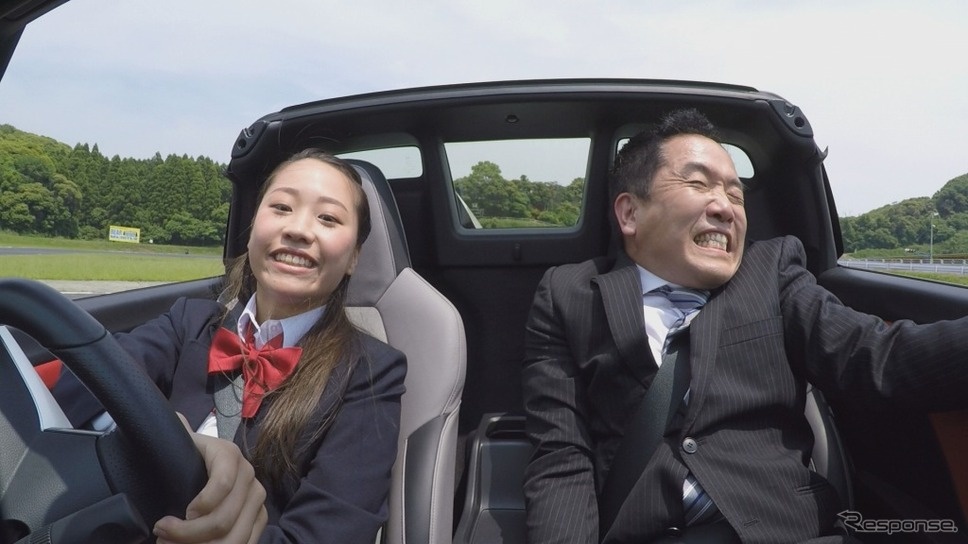 Nu tay dua gia nu sinh cam lai xe the thao Honda S660 hinh anh