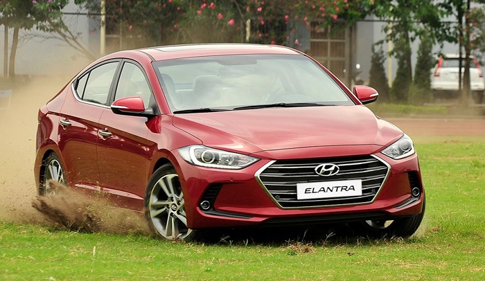 Hyundai Elantra 2016 - doi thu moi cua Mazda 3 o Viet Nam hinh anh