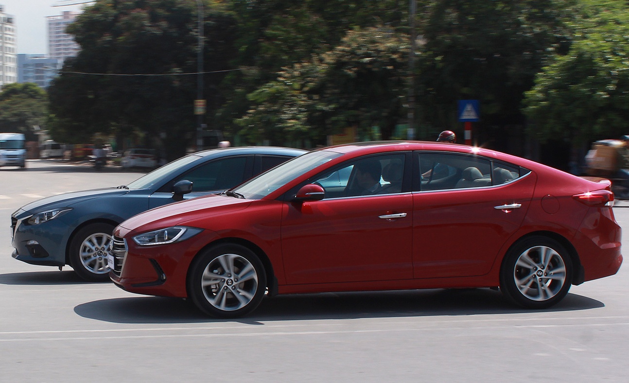 Hyundai Elantra 2016 ra mat o Viet Nam anh 1