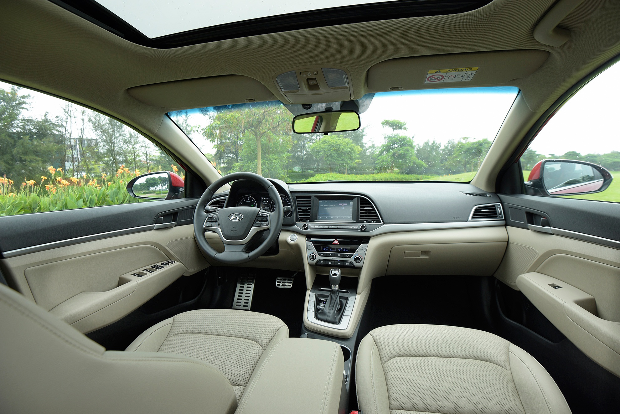 Hyundai Elantra 2016 ra mat o Viet Nam anh 5