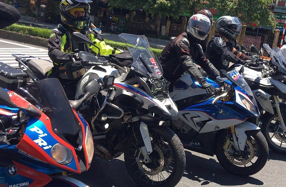 Dàn môtô BMW tụ hội ở Đà Nẵng ảnh 2 Dan moto BMW tu hoi o Da Nang anh 2
