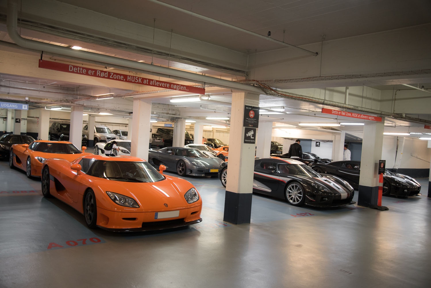 Dan sieu xe Koenigsegg o Thuy Dien anh 2