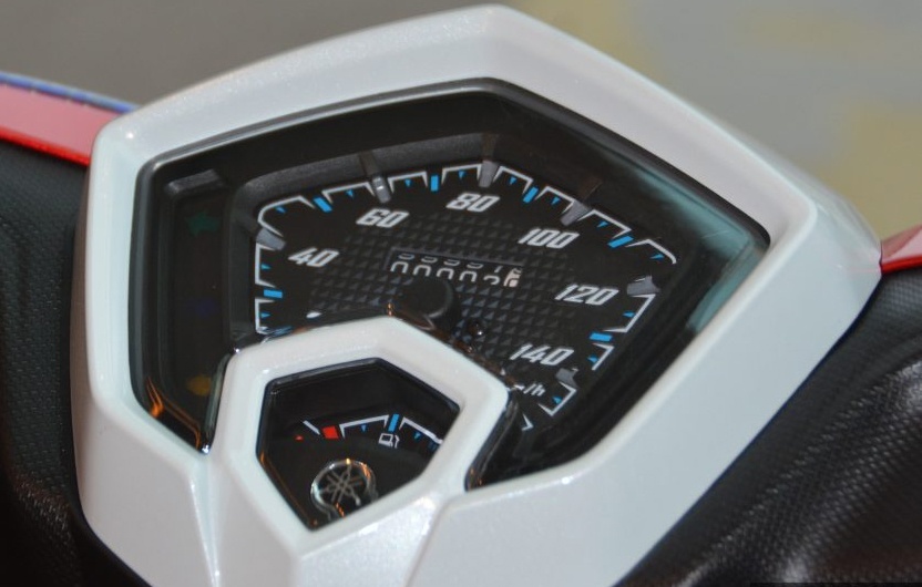 Xe tay ga Yamaha Ego Avantiz ra mat anh 5