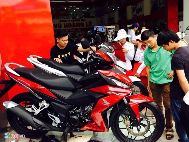 Honda Winner 150 gia bao nhieu anh 2