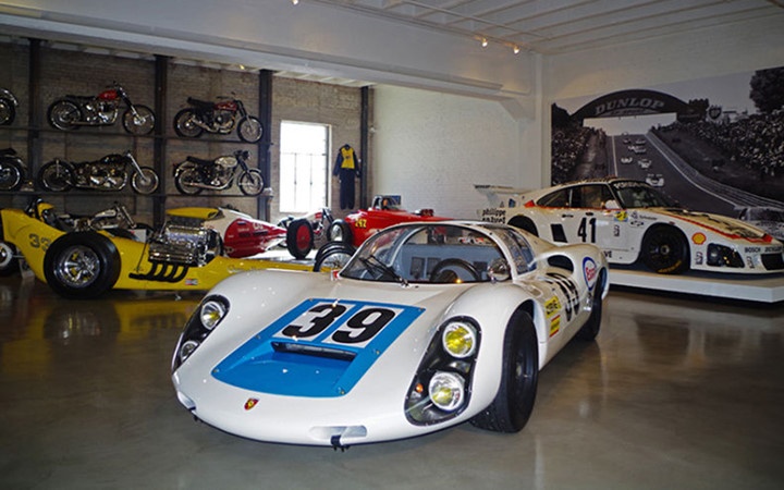 Bộ sưu tập xe của doanh nhân Mỹ ảnh 5 Bo suu tap xe cua doanh nhan My anh 5