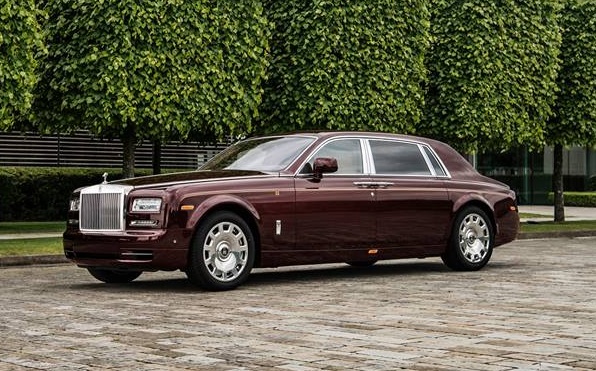 Rolls-Royce Phantom ban Hoa binh Vinh quang cua dai gia VN hinh anh