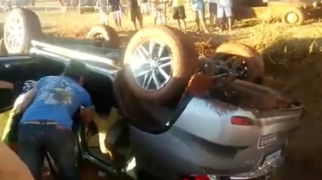 Toyota Fortuner the he moi lat ngua khi thu off-road hinh anh