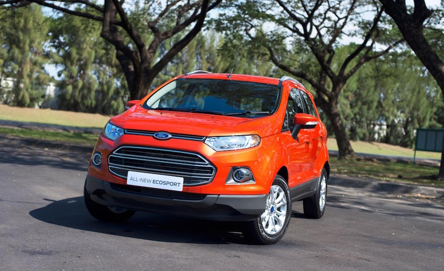 Hon 2.000 xe Ford ban o Viet Nam trong thang 8 hinh anh