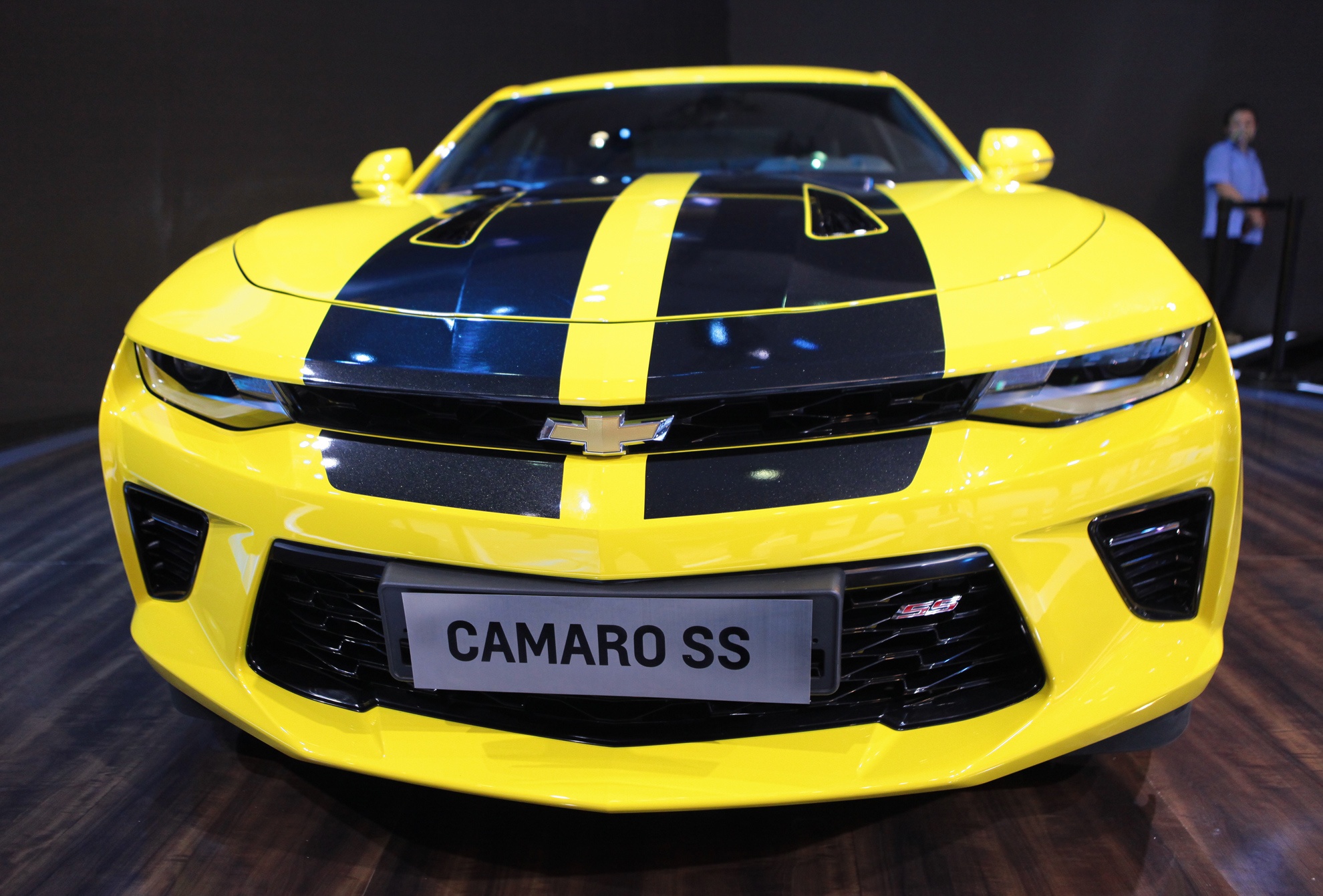 Chevrolet Camaro SS 2016 ve Viet Nam anh 3