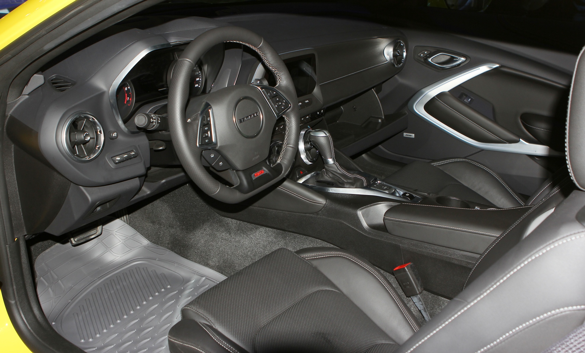 Chevrolet Camaro SS 2016 ve Viet Nam anh 8