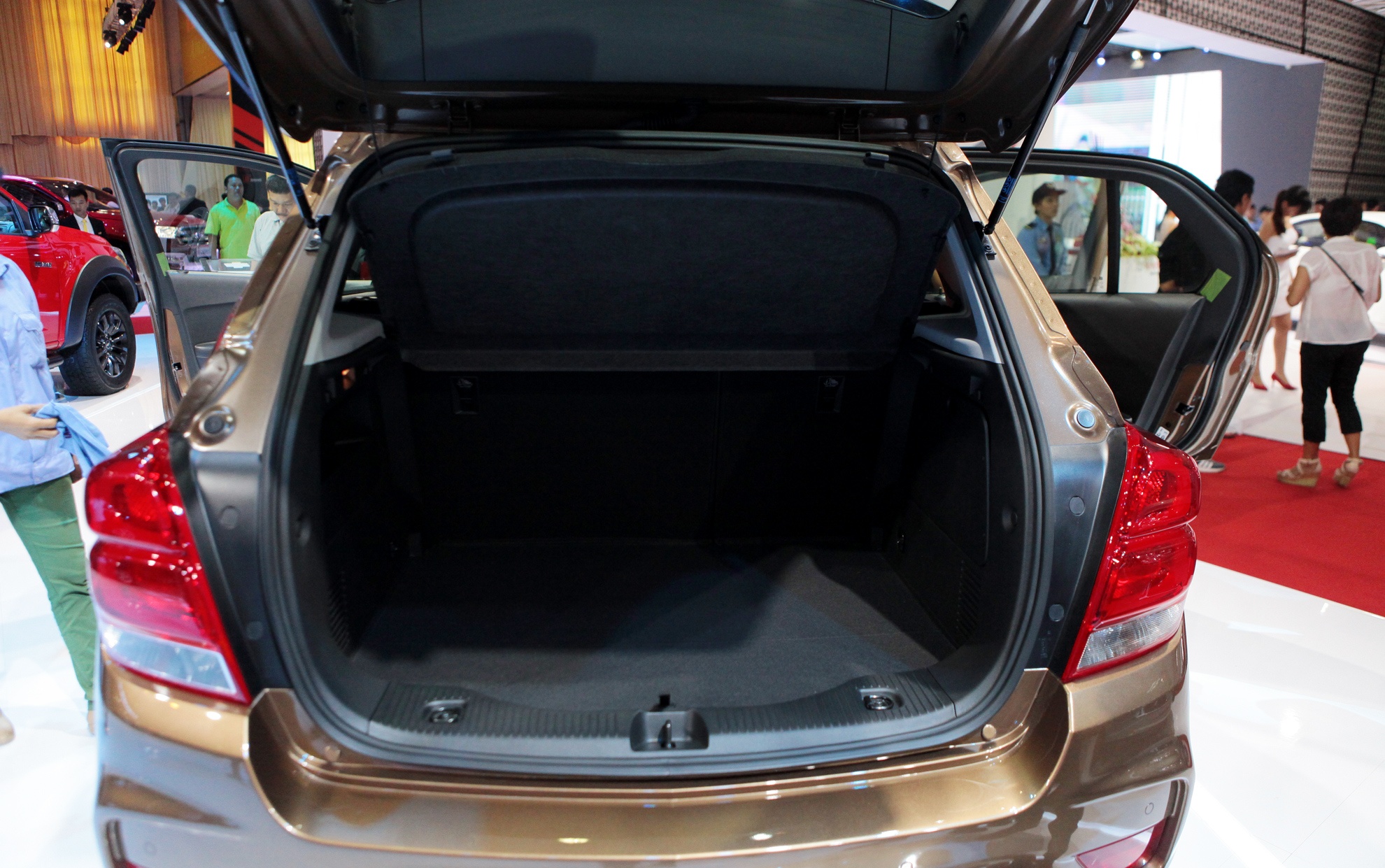 Chevrolet Trax 2017 ban o Viet Nam anh 8