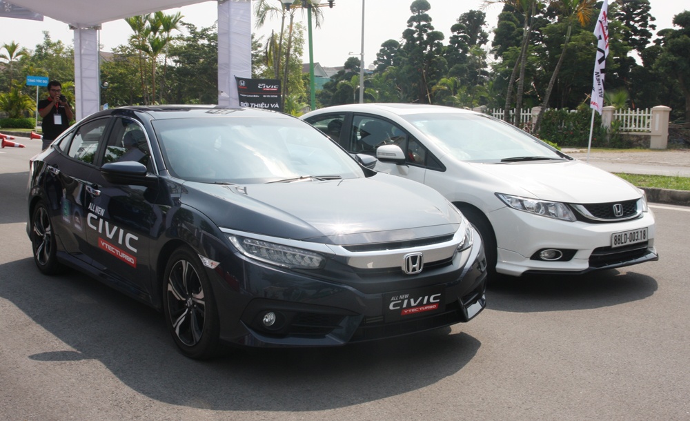 So sanh Honda Civic the he moi va cu o Viet Nam hinh anh