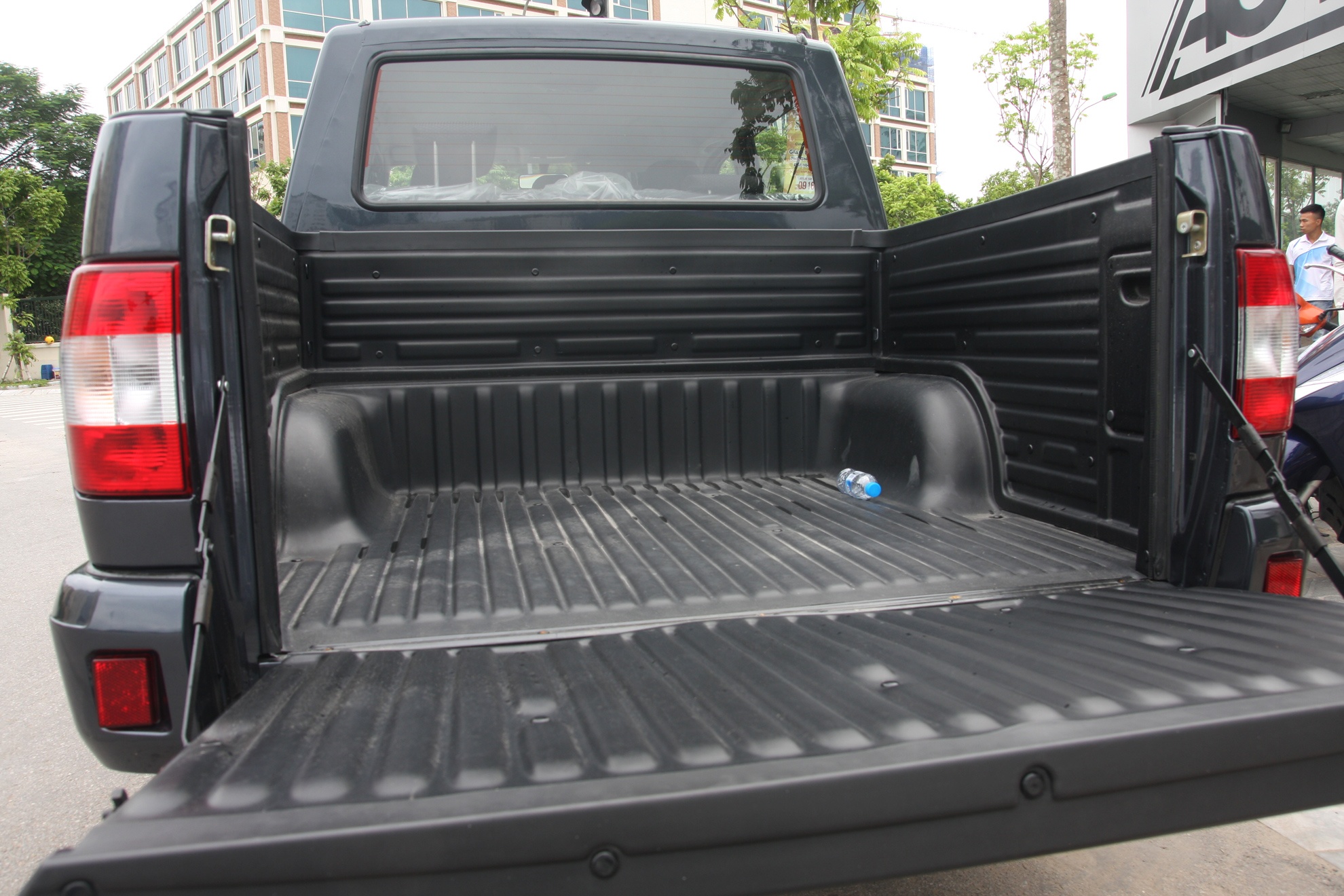 UAZ Pickup ve Viet Nam anh 4