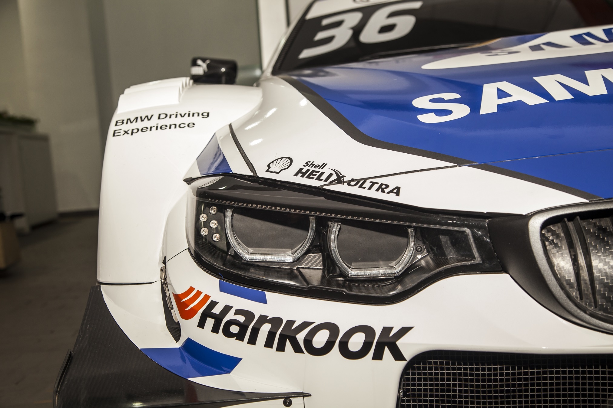 Anh xe dua BMW o Viet Nam anh 3