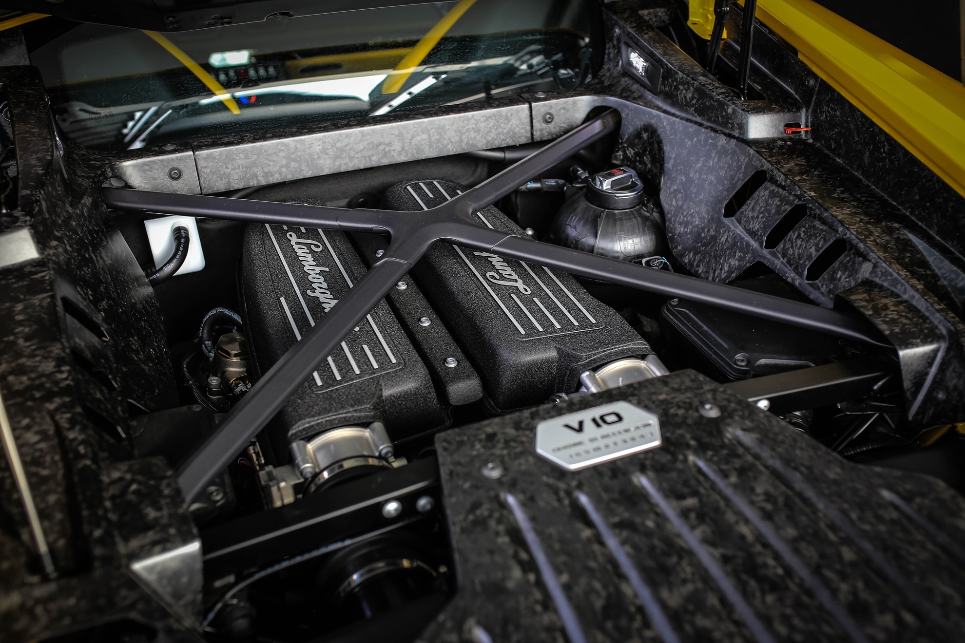 Lamborghini Huracan cau sau o Viet Nam anh 9