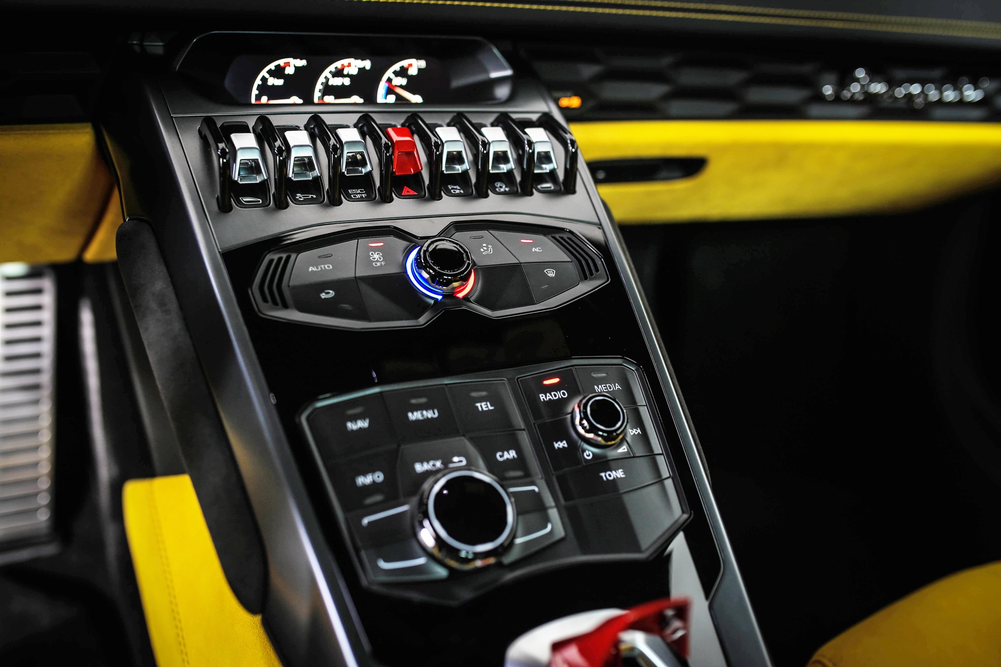 Lamborghini Huracan cau sau o Viet Nam anh 7